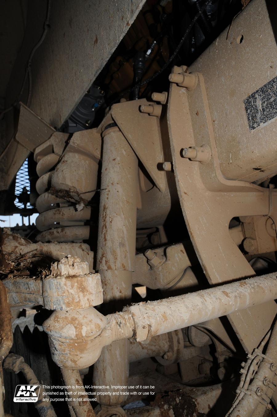 Детали экстерьера Oshkosh M-ATV 2009 года  (фото 7 из 676)